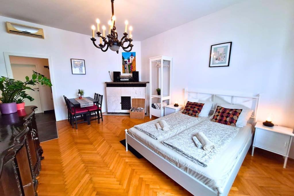 True Zagreb Centrally Located & Spacious Apartment Exterior photo